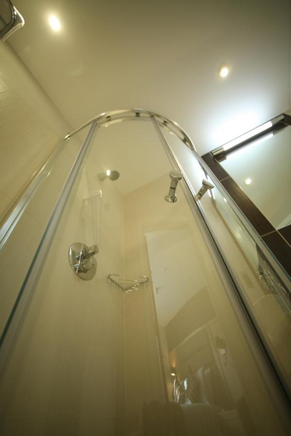 Lord Jim Kensington 3* London