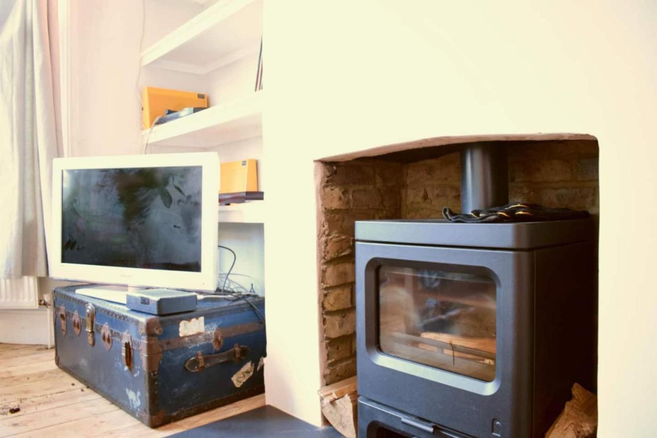 Vakantiehuis Rustic Garden House In The Heart Of East *