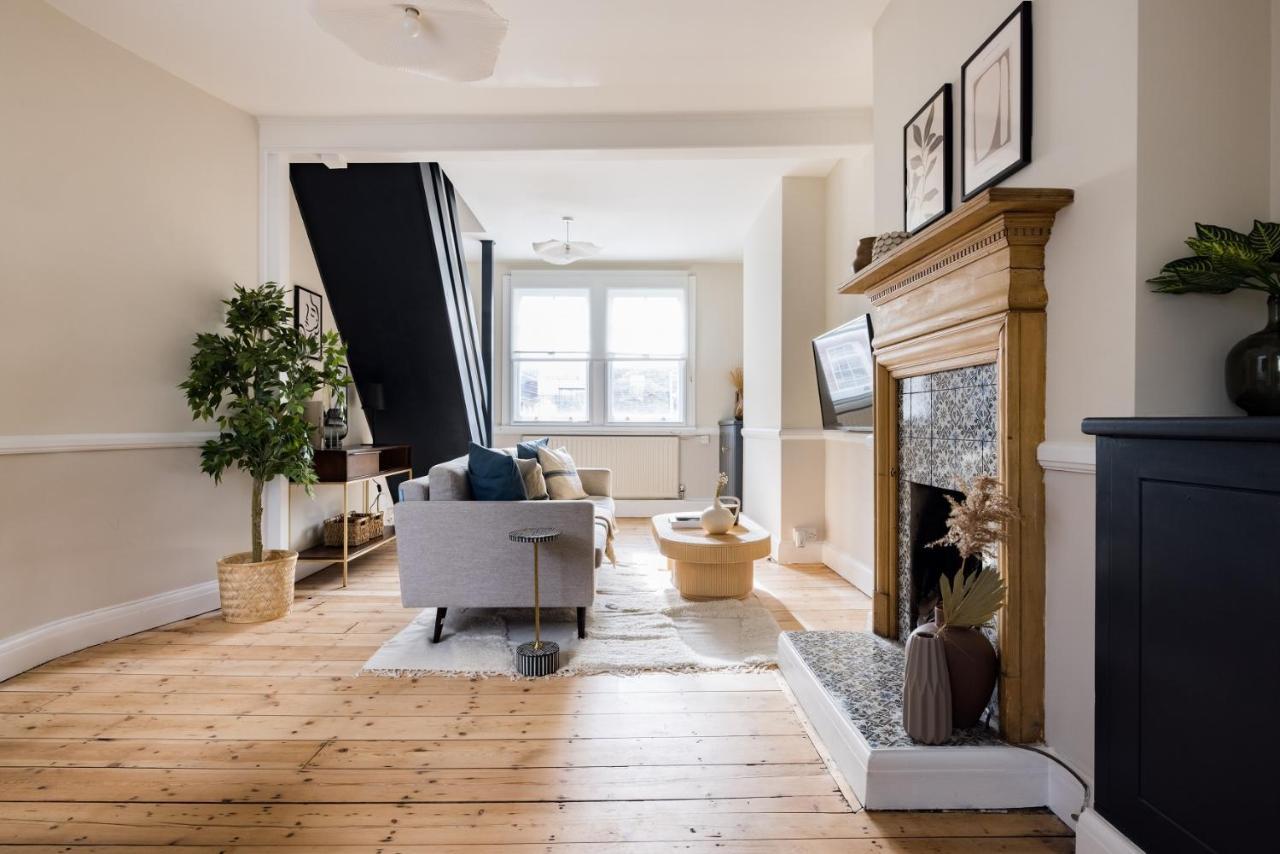 The Bridge Escape - Stylish 2bdr House In The Heart Of *