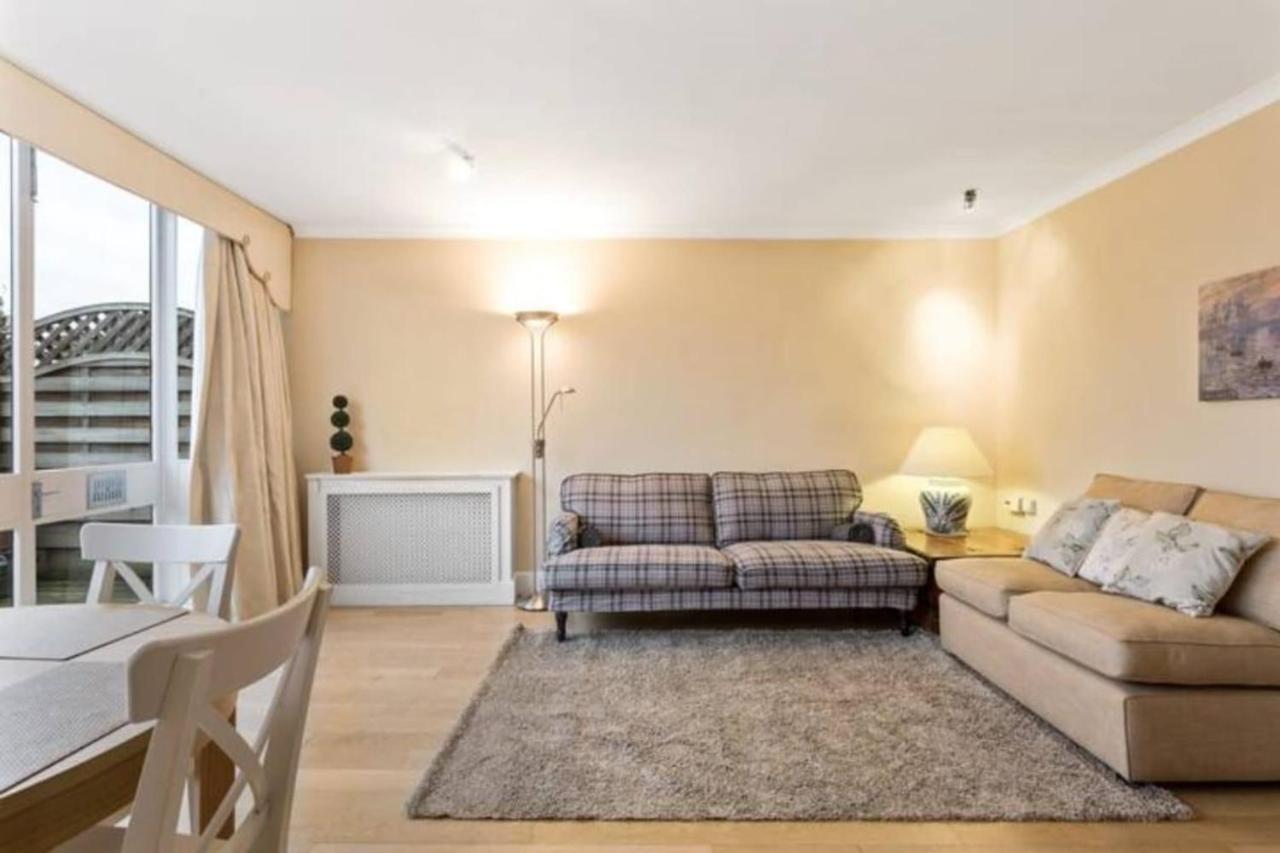 Bright 2 Bedroom Near The Natural History Museum * Londra