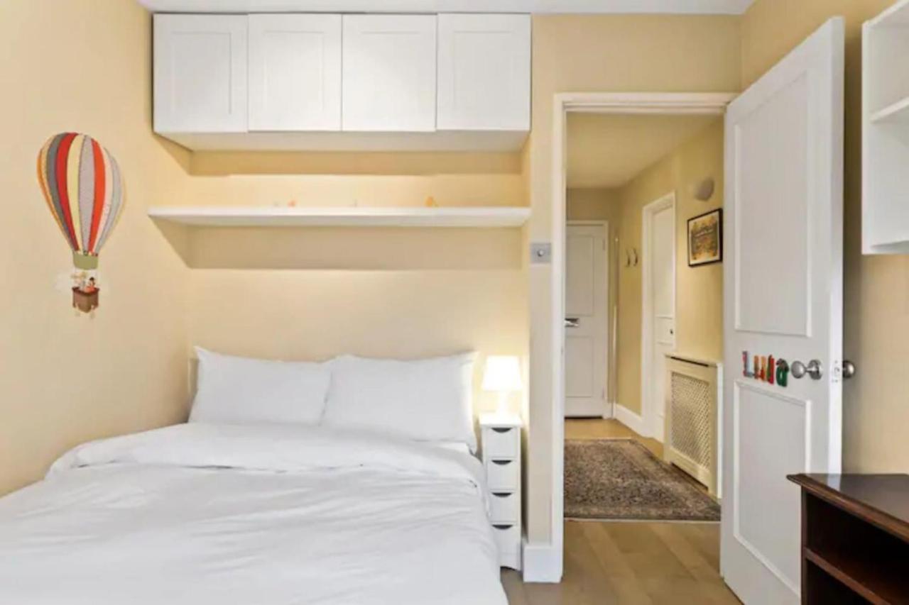 Bright 2 Bedroom Near The Natural History Museum * Londra