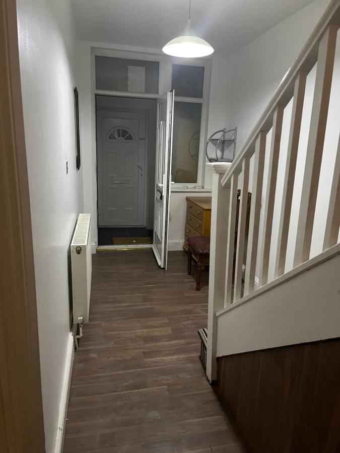 Rum i privatbostad Double Room London Wembley For Rent *