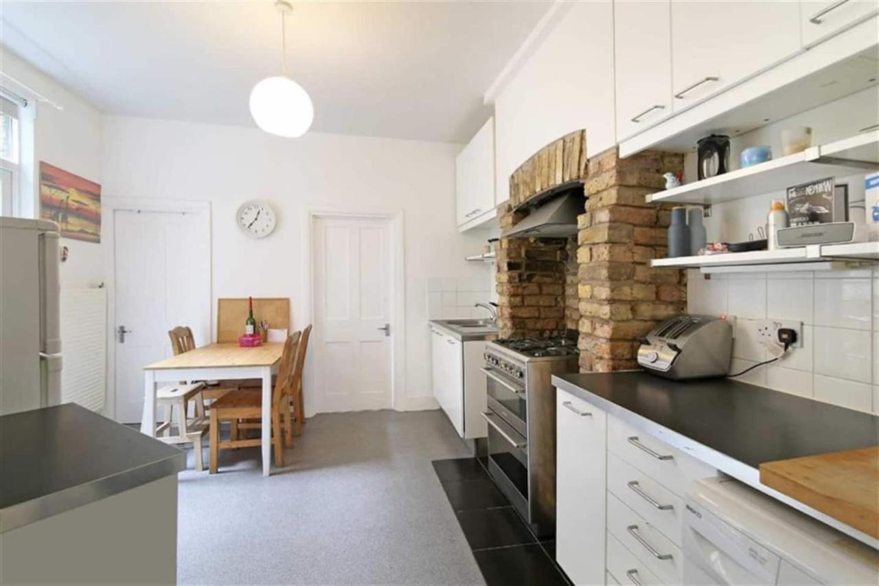 Rustic Garden House In The Heart Of East Vakantiehuis Londen