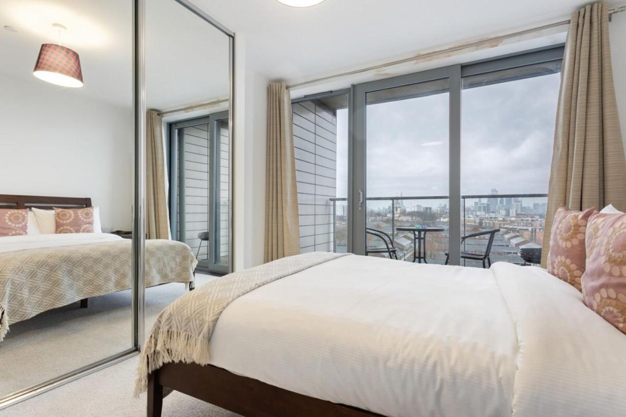 Appartement Modern 1 Bedroom Near Canary Wharf With Balcony Londen