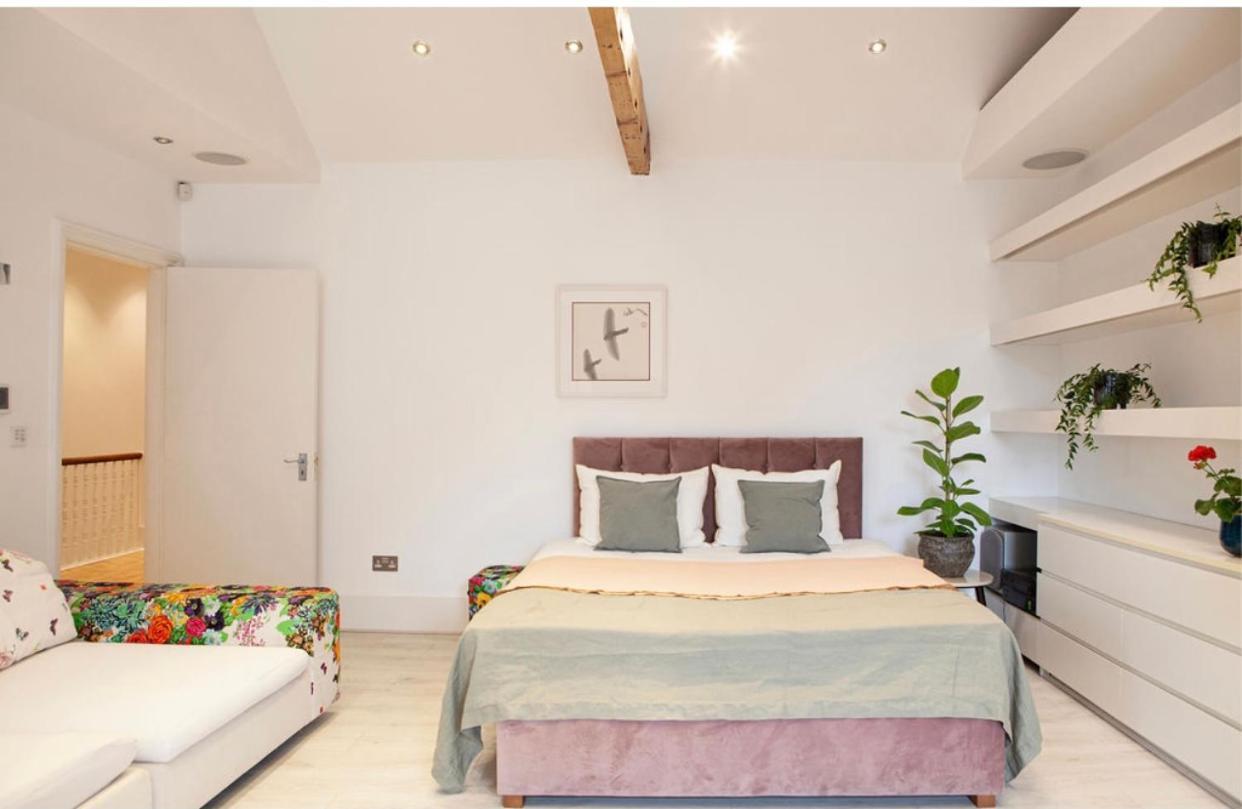 Luxurious In Marylebone, Londra