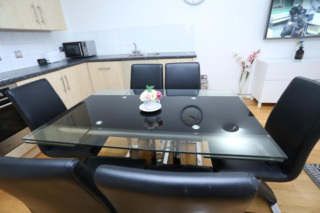 Appartamento Gorgeous 2 Bedroom 2 Bathroom Woolwich *