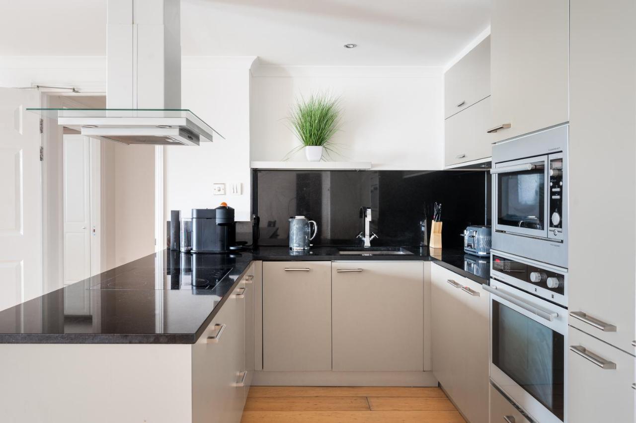 Lejlighed Riverside Two Bedroom In Canary Wharf