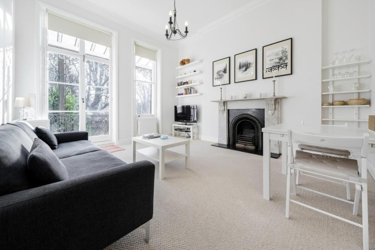 Elegant Earl's Court 2 Bedroom Flat Just 4 Minutes From Tube Lejlighed *