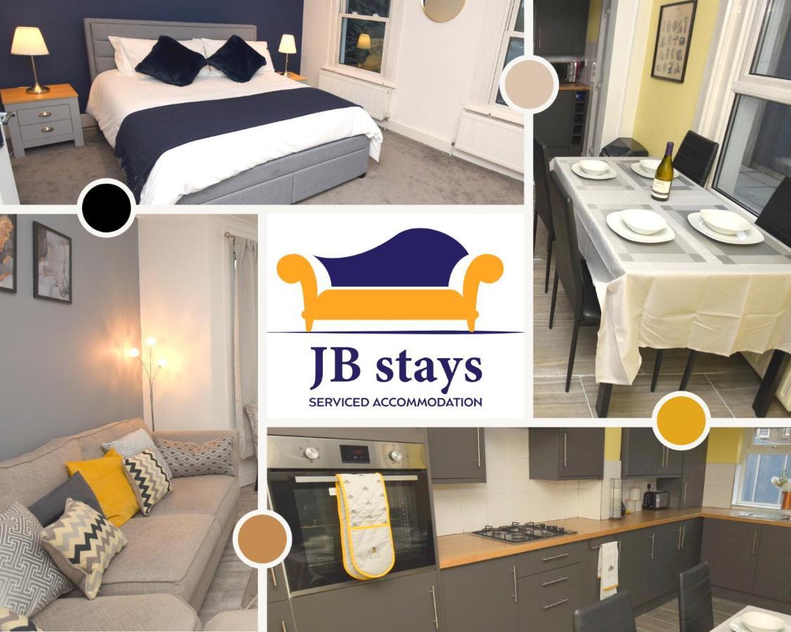 Jb Greenwich, 3 Bed House,ideal For Contractors And Family Londra