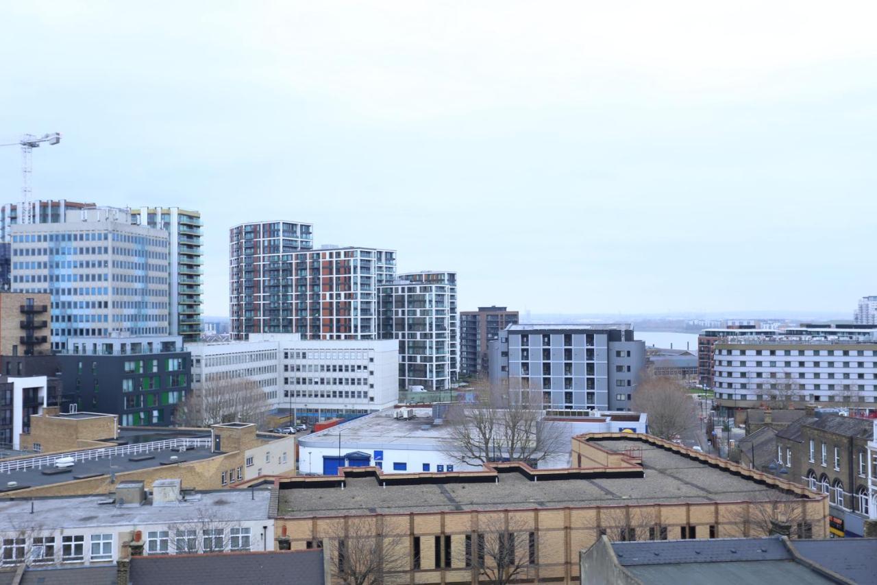 Gorgeous 2 Bedroom 2 Bathroom Woolwich * Londen