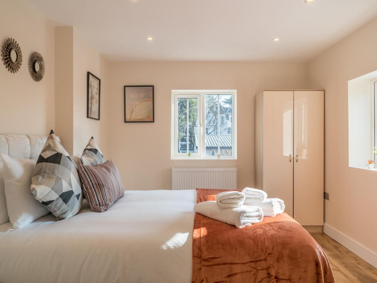 Leilighet Pass The Keys Renovated Victorian In Ealing