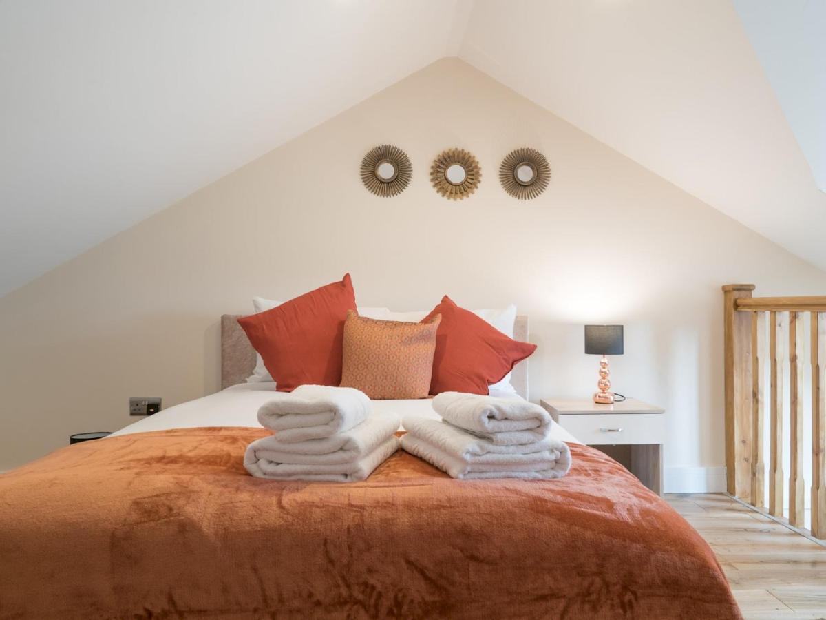 Pass The Keys Renovated Victorian In Ealing Leilighet