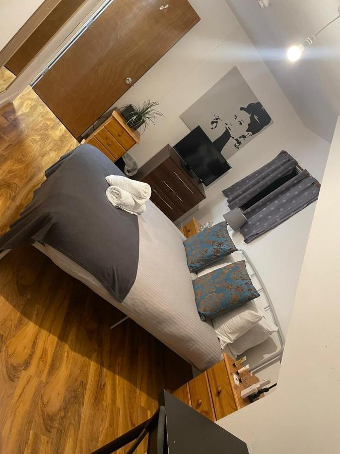 Guest house Sw16 Norbury