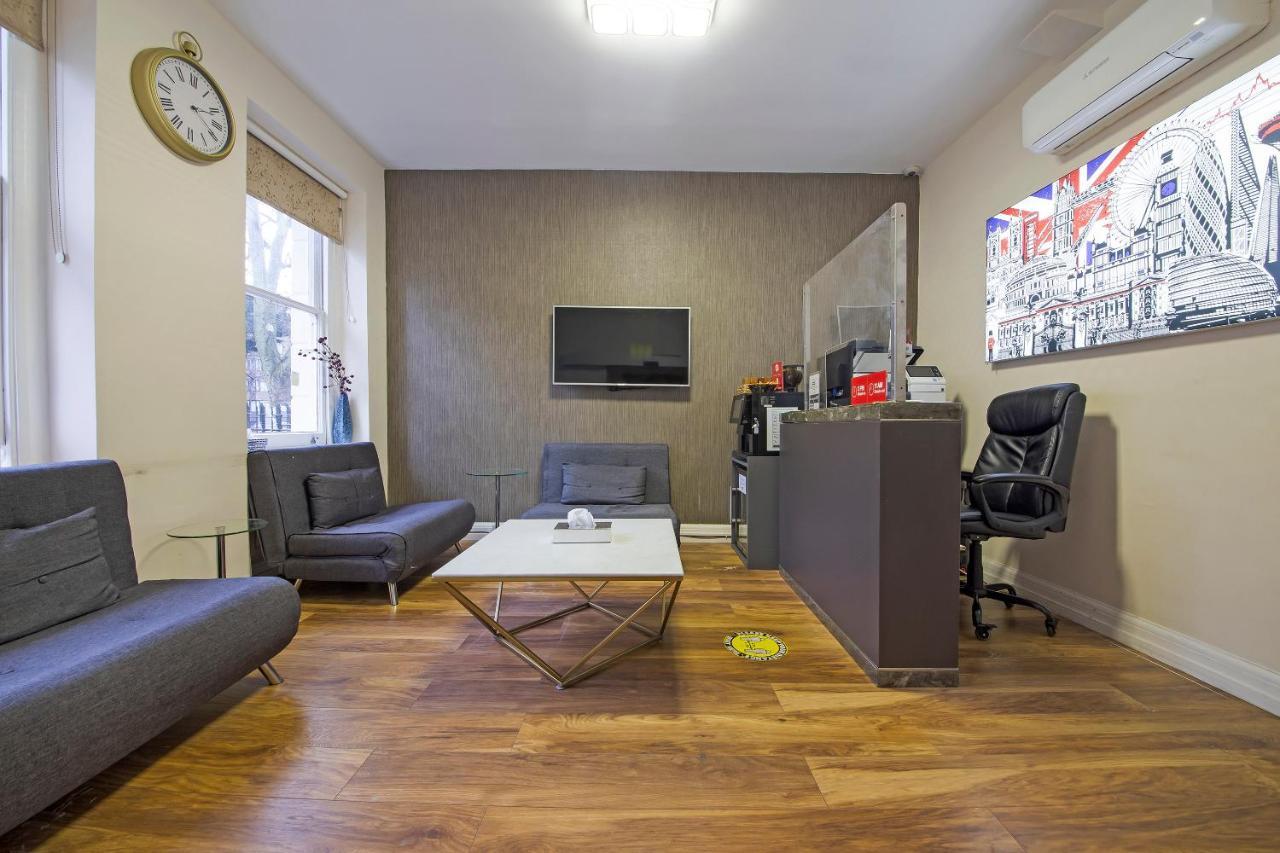 Oyo 24 Sussex, Paddington 3*