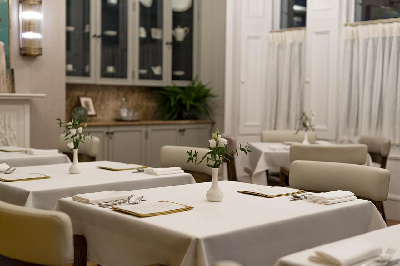 Hotel The Adria
