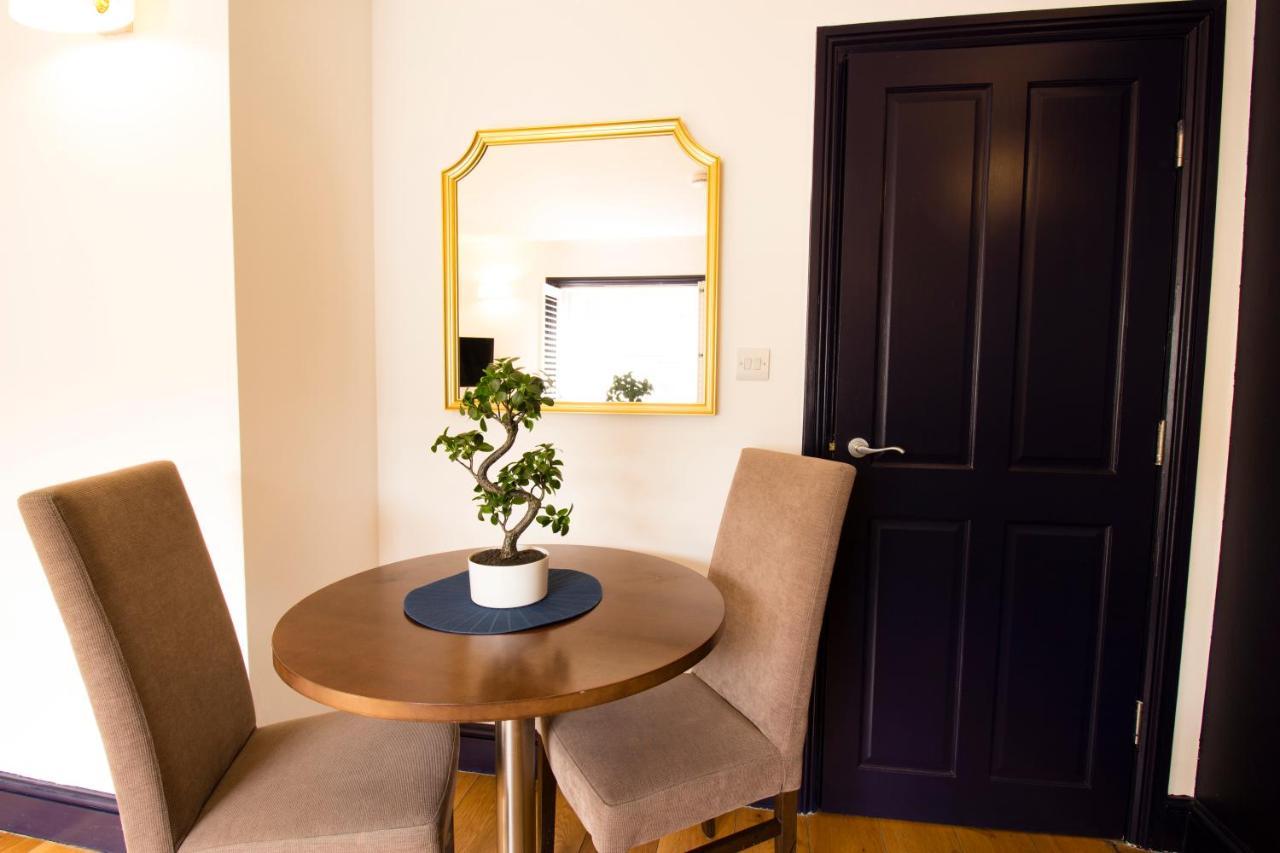 Apartment Thames Residences Hyde Park *