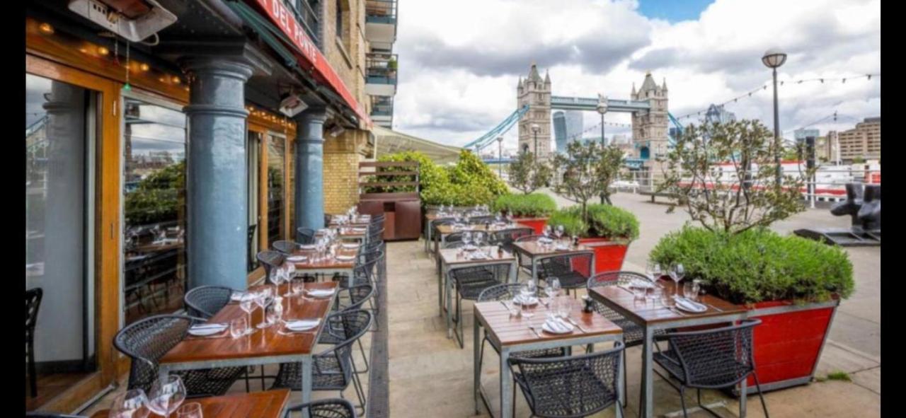 Shad Thames Pied-A-Terre Exquisite Historic Warehouse Air Conditioning Private Parking Garden & Balcony Next To Shard With Views Appartement