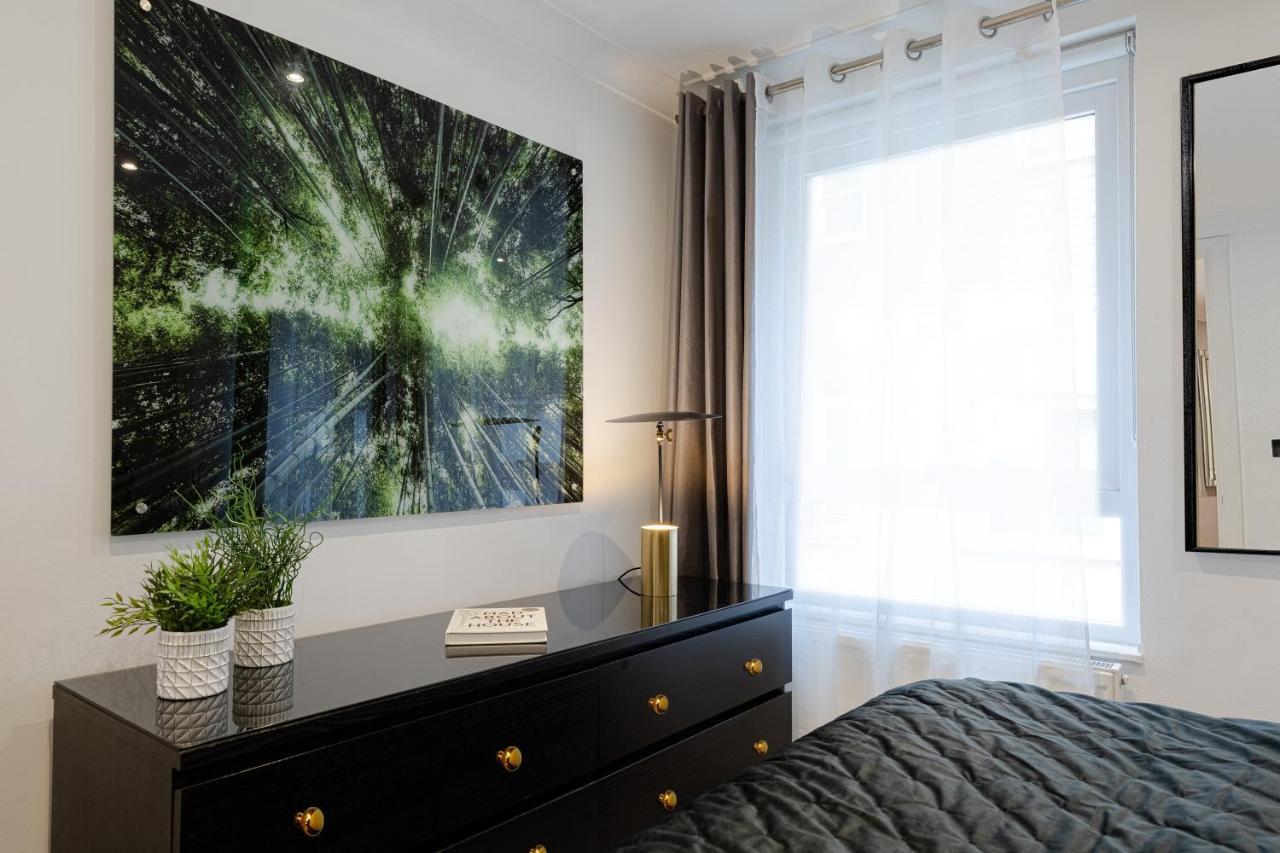 Explore The Exquisite West-end From A Harrods Family And Couple Lejlighed London