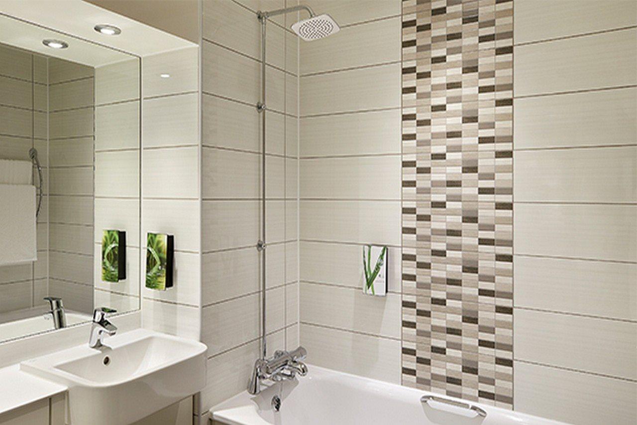 Premier - Aldgate London