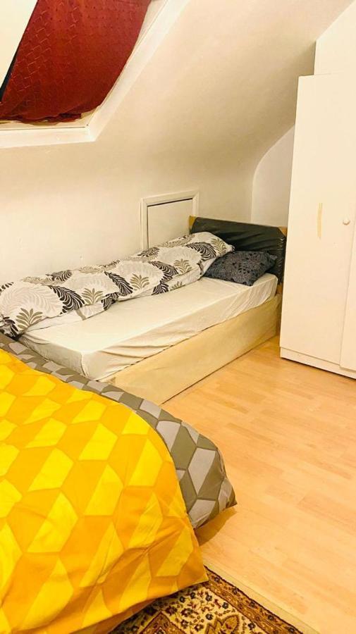 Homestay Double Room London Wembley For Rent