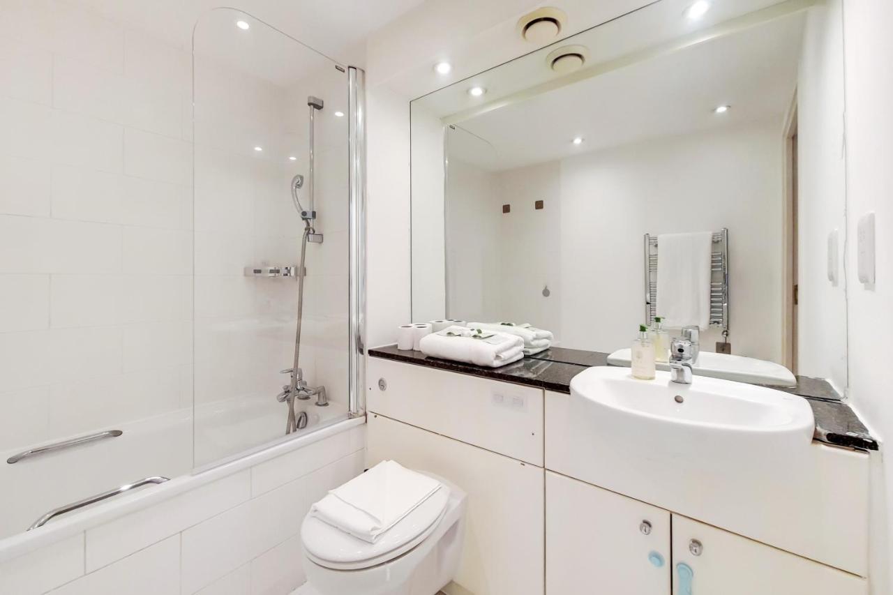 Lejlighed Free Parking - Two Bed By Docklands *
