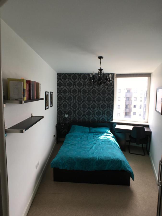 Lägenhet Luxury 2 Bed Penthouse Near Station London