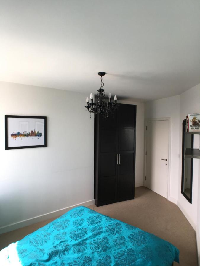 Lejlighed Luxury 2 Bed Penthouse Near Station
