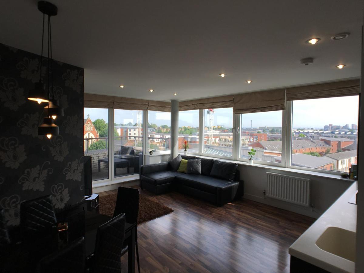 Luxury 2 Bed Penthouse Near Station Lejlighed *