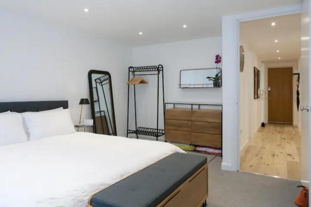 Shoreditch - Immaculate 2 Bedrooms Flat For 6 London