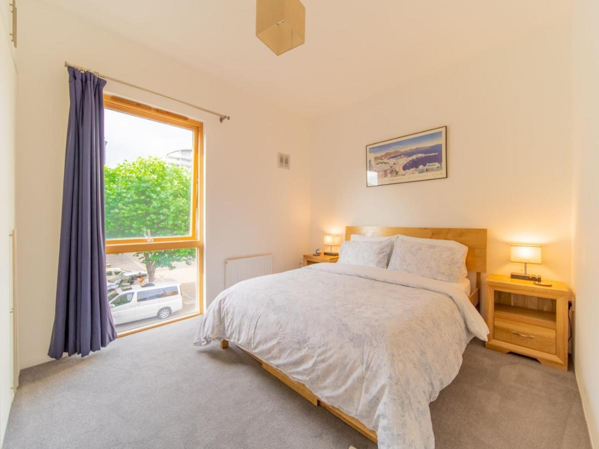 Lejlighed Pass The Keys - Spacious Flat, Royal Docks,