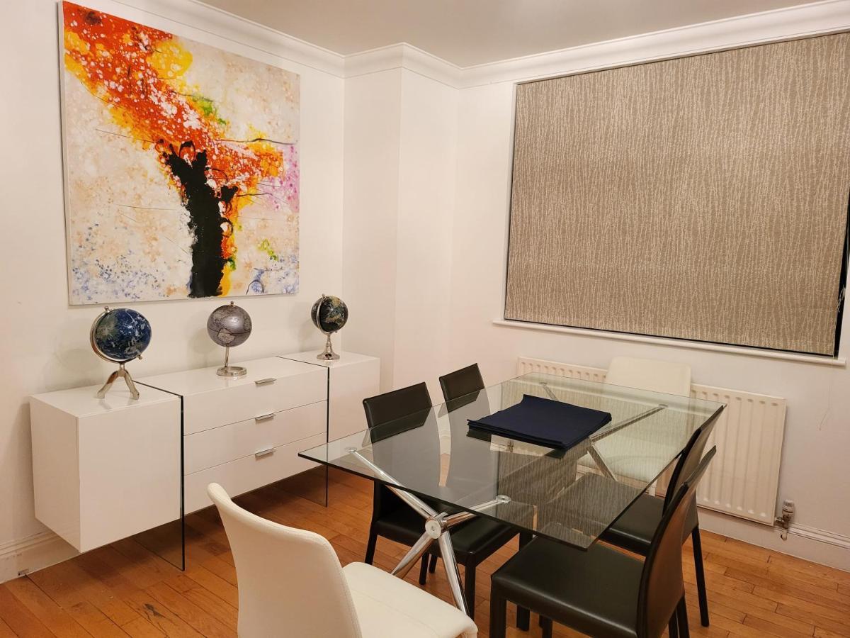 Garland Stylish 2 Bedroom A Minute Walk From Station Lägenhet London