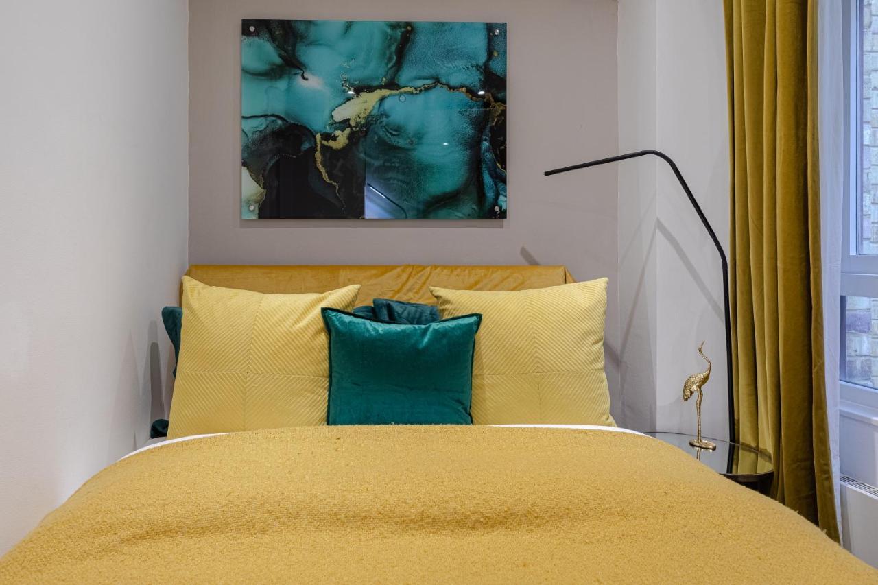 Explore The Exquisite West-end From A Harrods Family And Couple Lejlighed