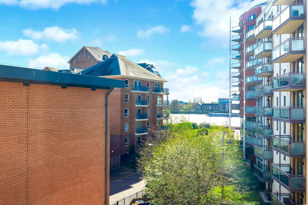Canary Wharf/docklands/excel Spacious Apt E14 Appartement