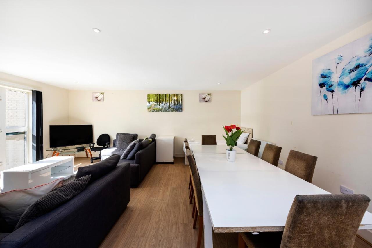 Canary Wharf/docklands/excel Spacious Apt E14 * London