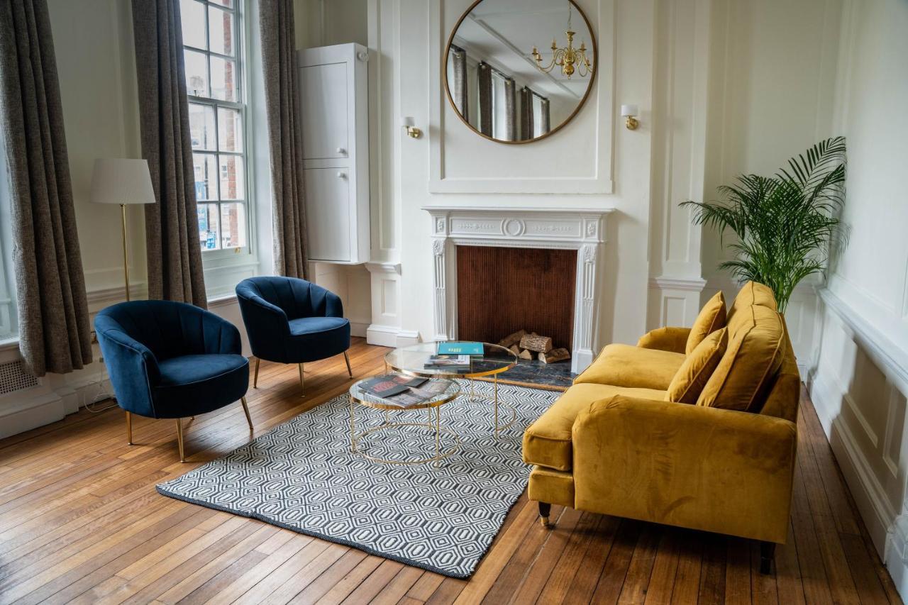 Dreamy Loft, Antique Wood Flooring & High Ceilings Lejlighed London