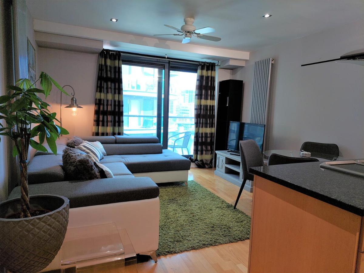 Apartment 1 Bed Suite, Waterside, Canary Wharf *