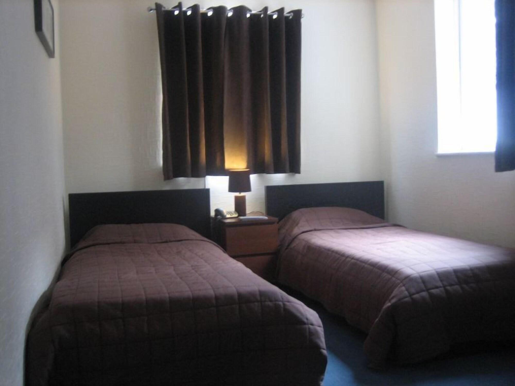 Hotel Adare