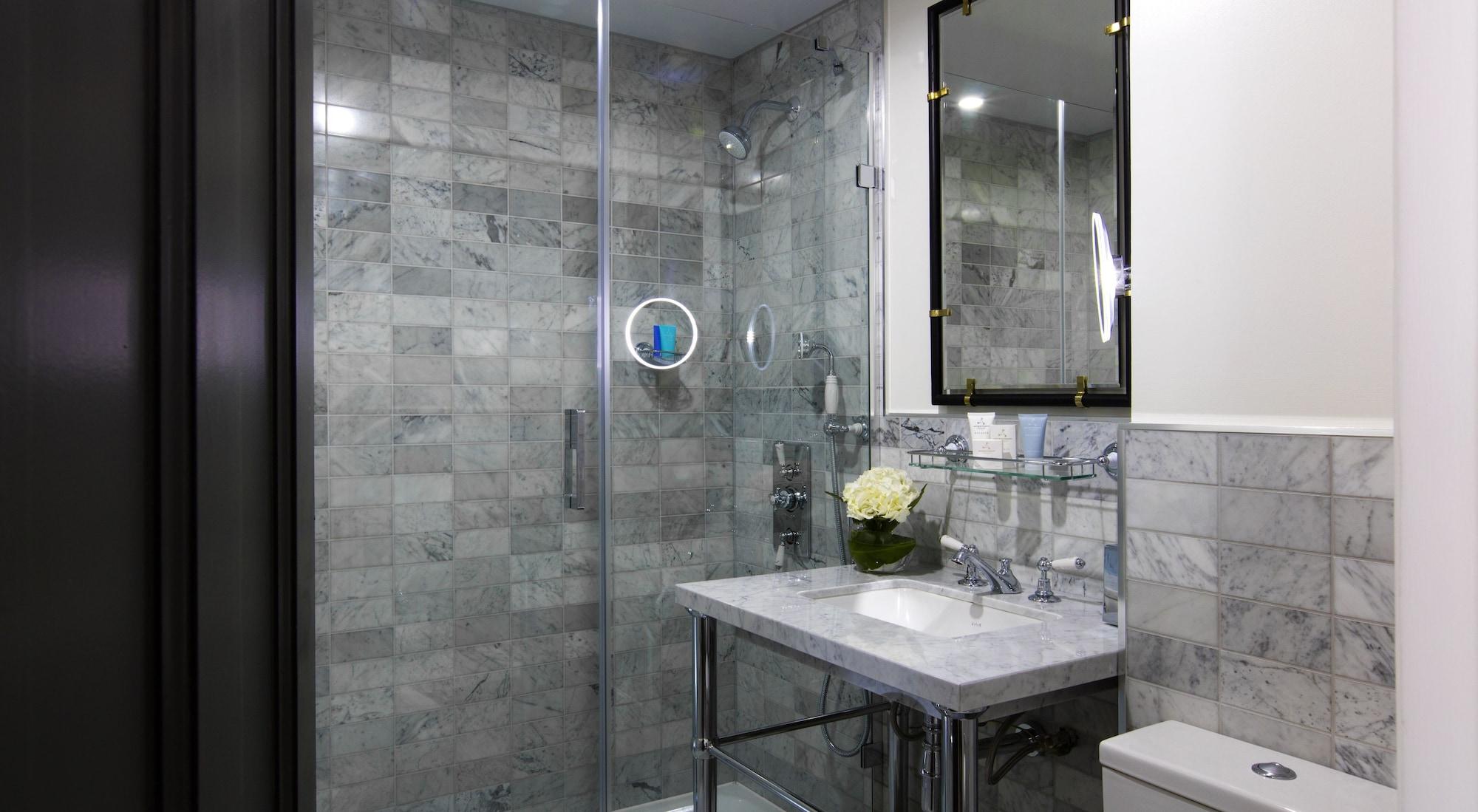 Hotel The Academy - Small Luxury Of The World 5*