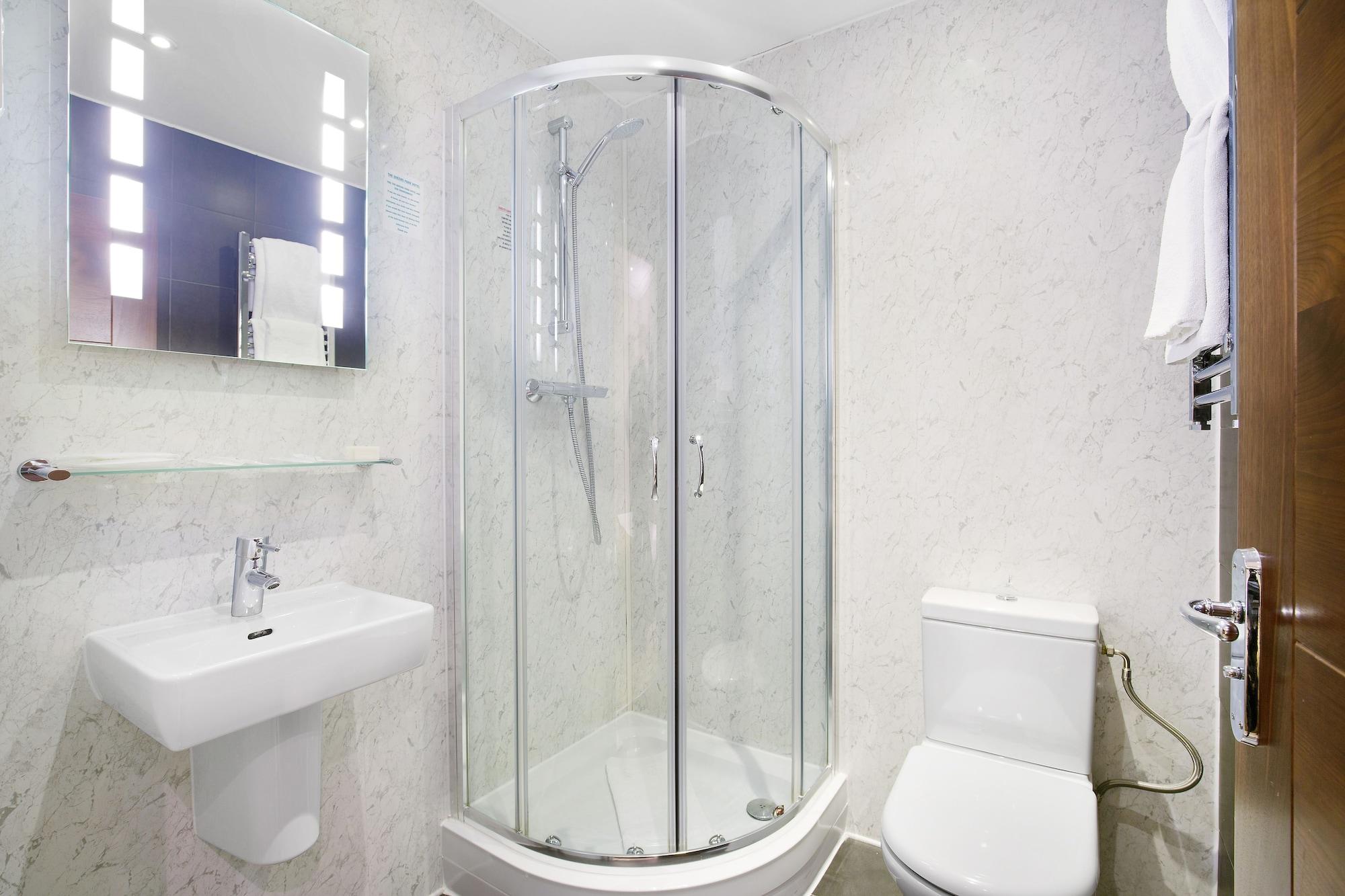 Hotell Queens Park 3*