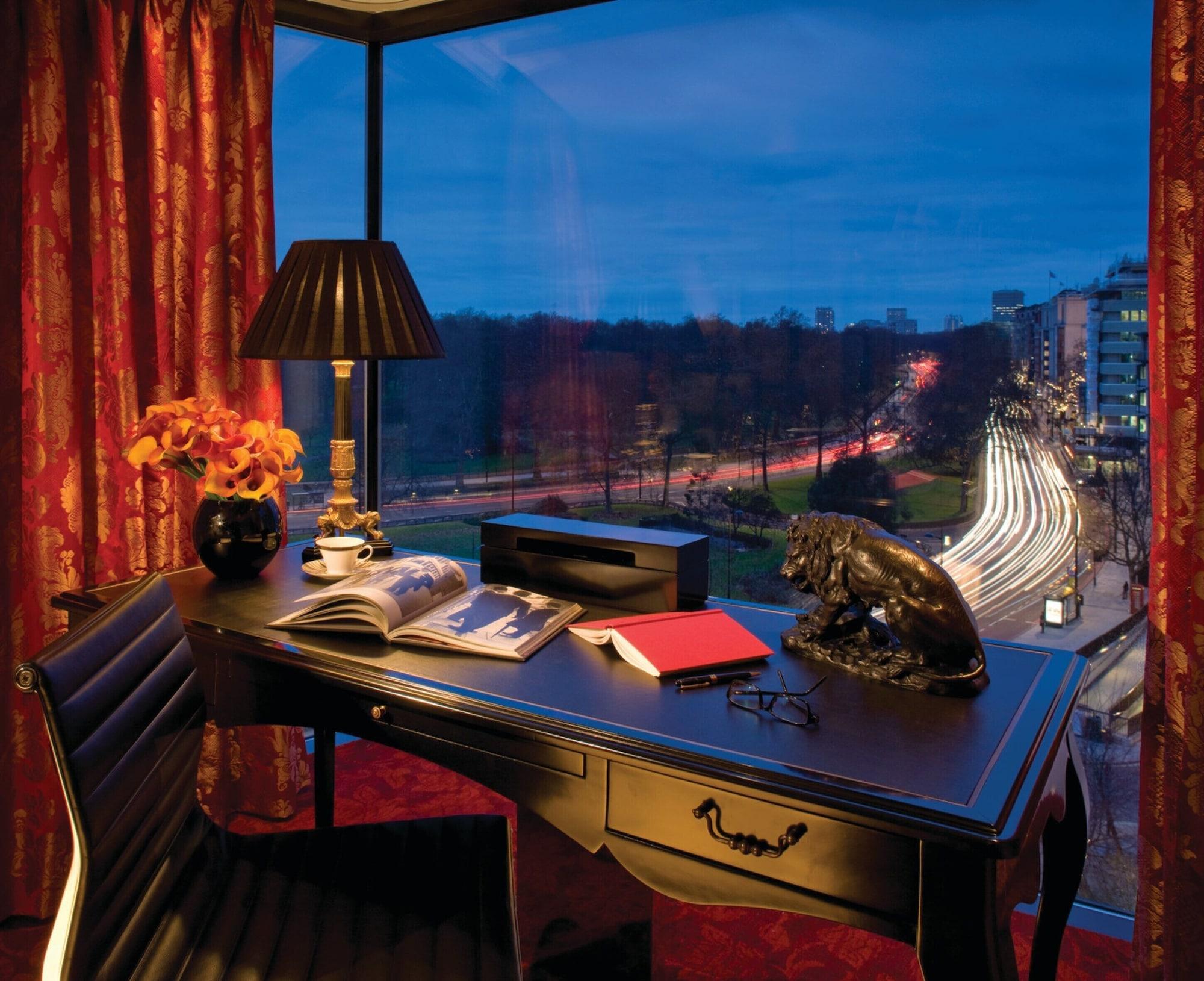 Four Seasons At Park Lane