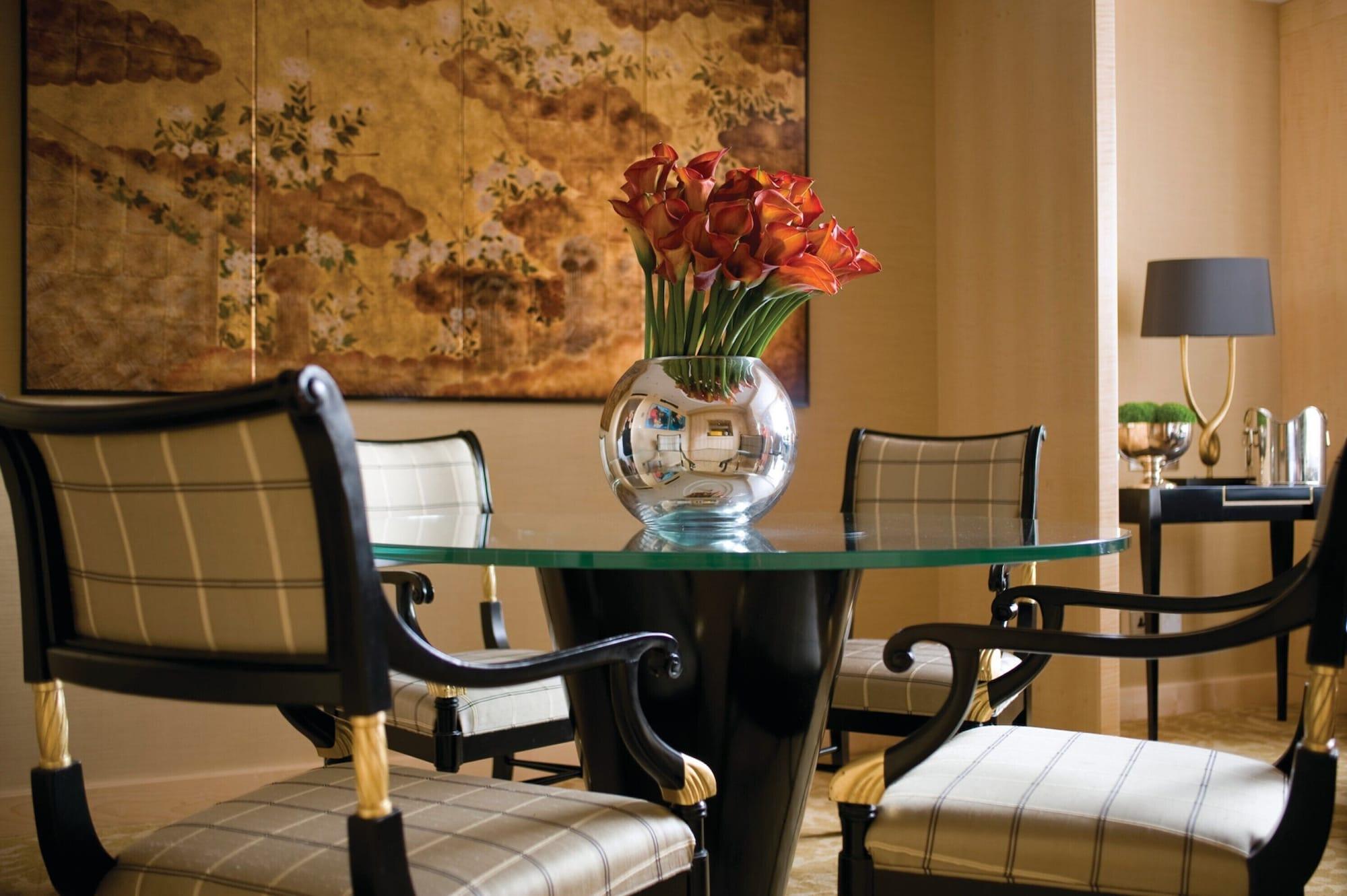 Four Seasons At Park Lane Hotel London