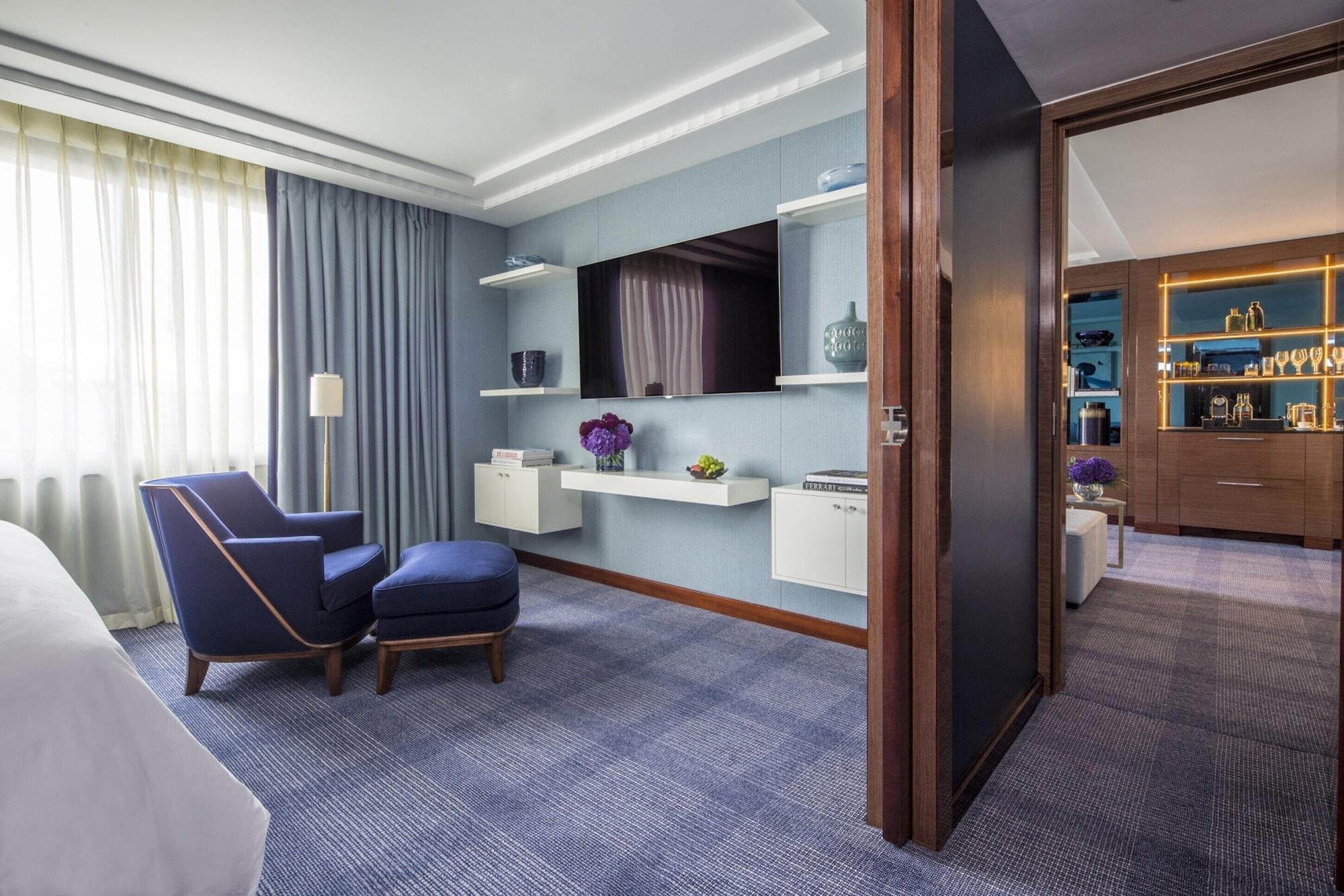 Four Seasons At Park Lane 5* London