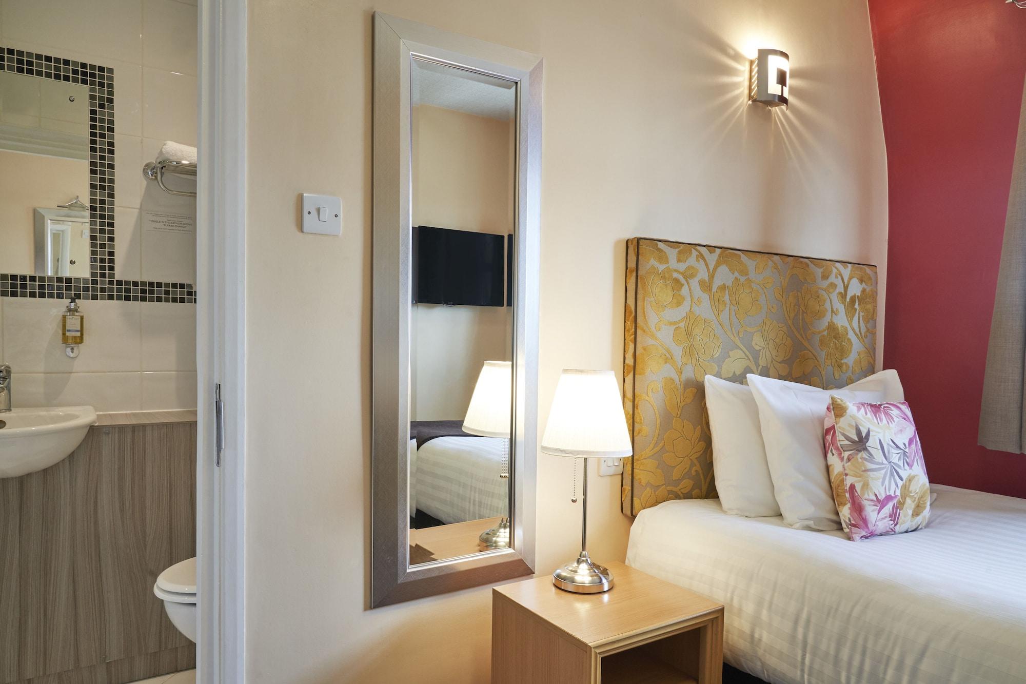 Antoinette Wimbledon Hotel 3*
