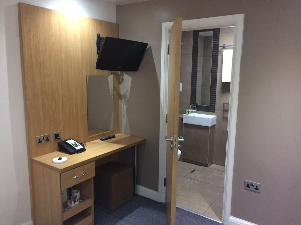 Eden Plaza Hotel London