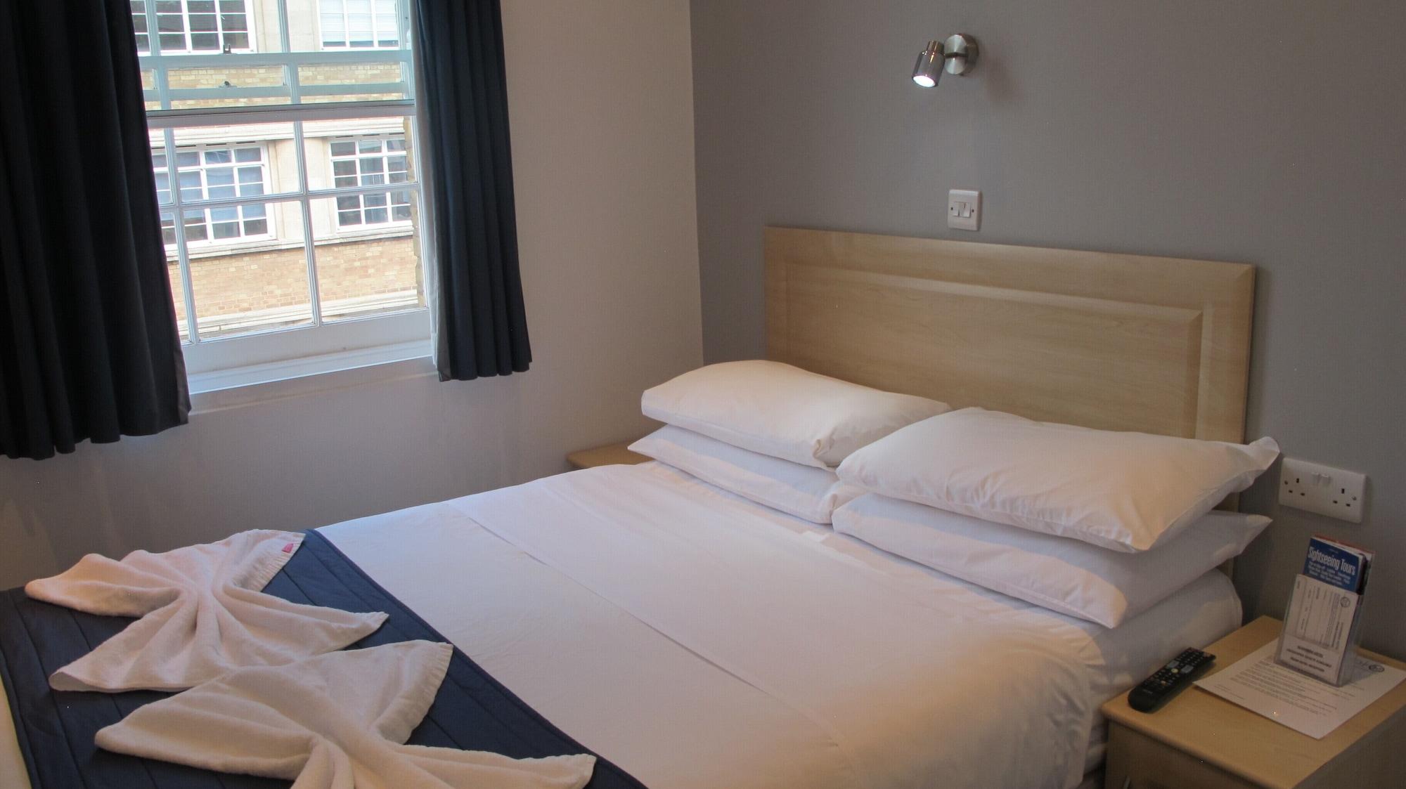 Alhambra Hotel London