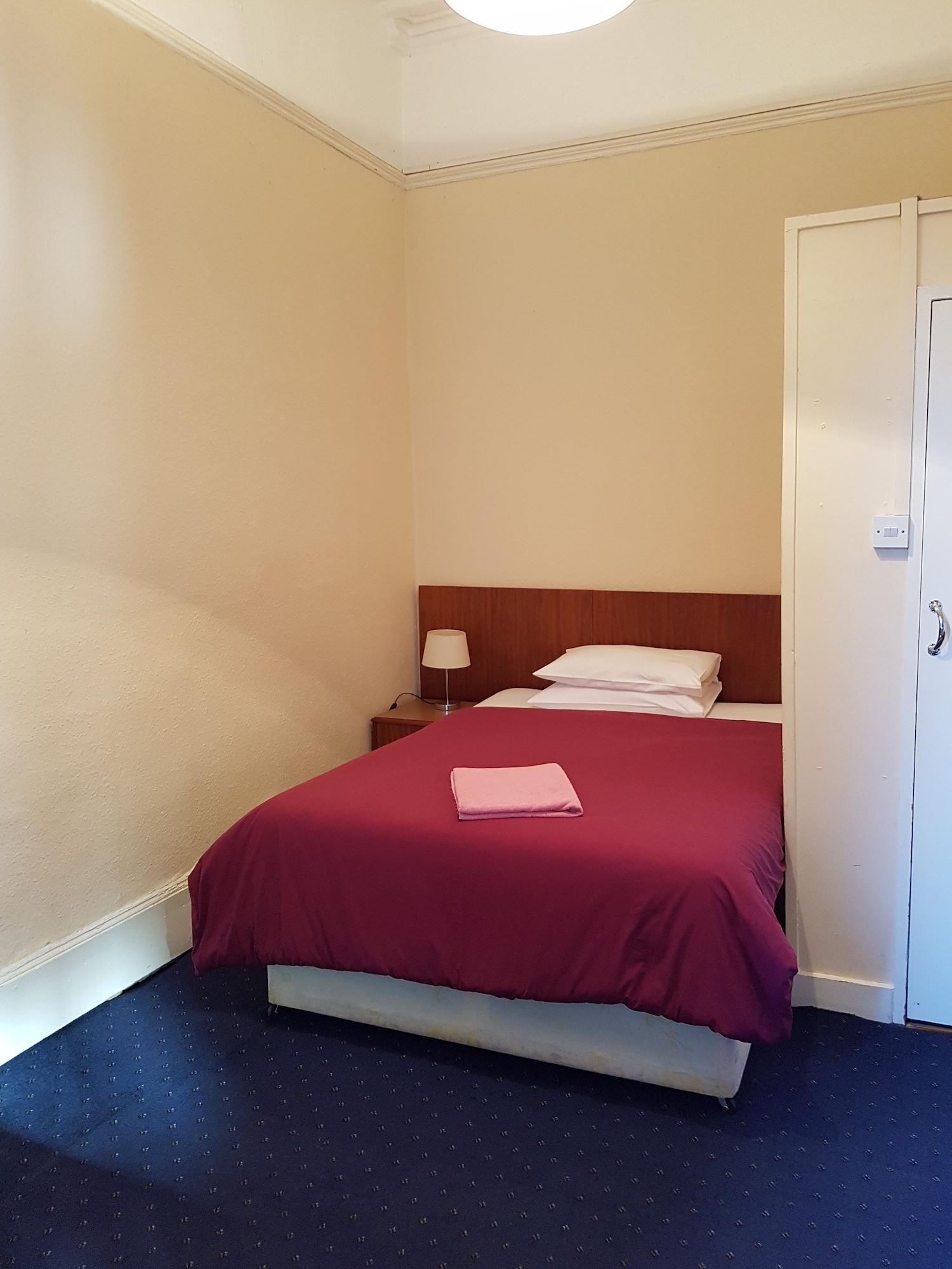 Hotel Avoca House