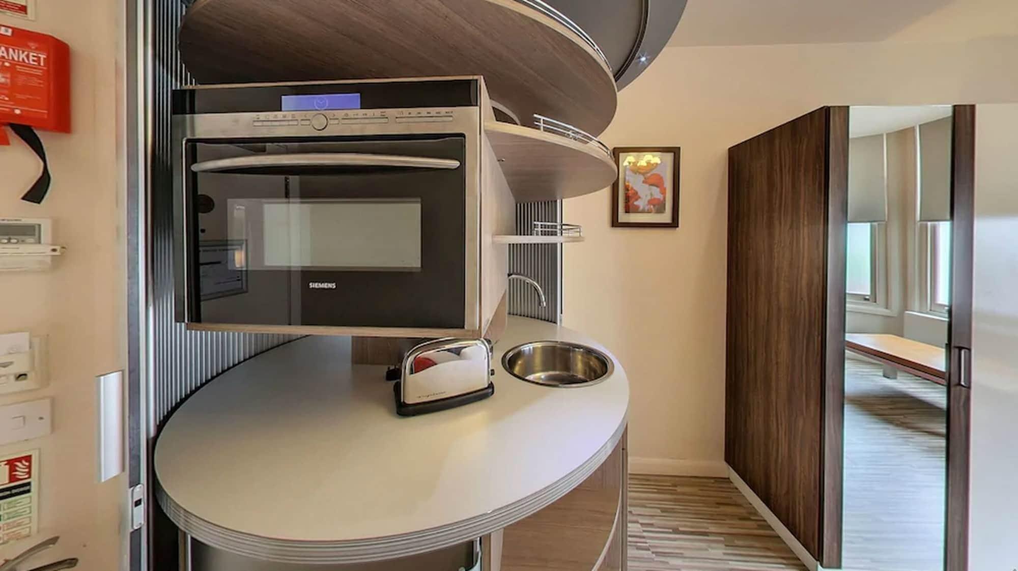 Simply & Hotell