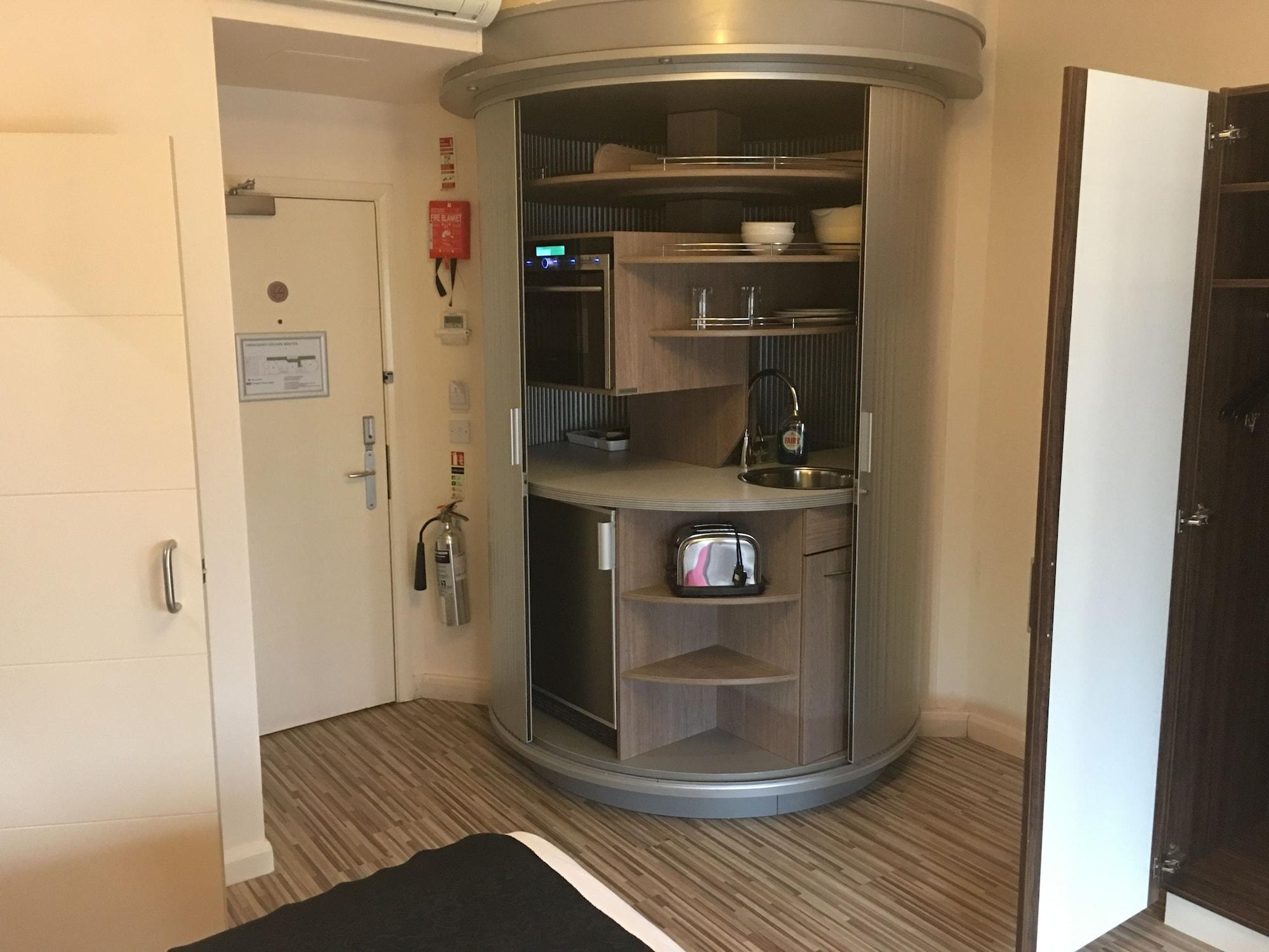 Simply & Hotell