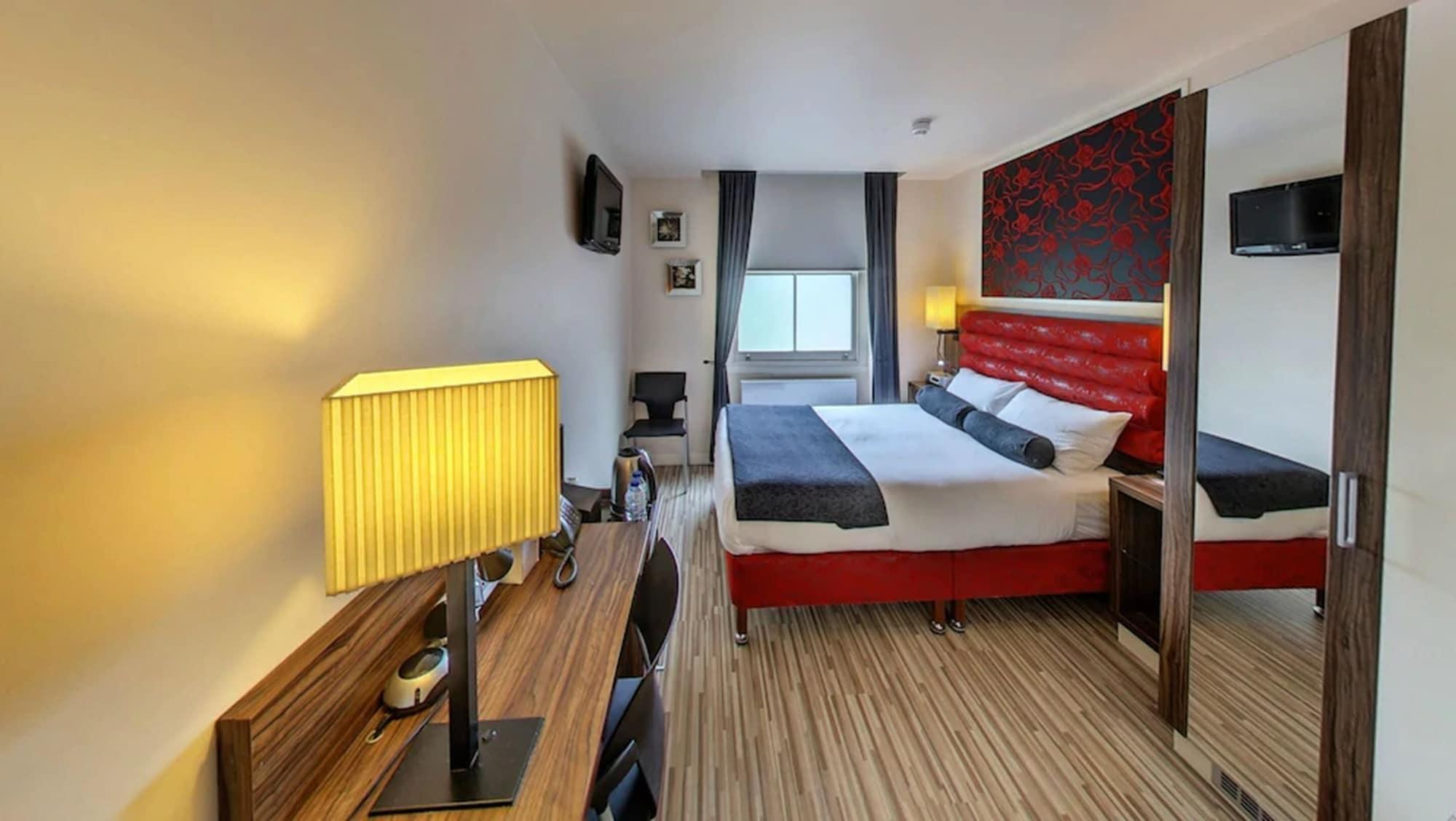 Hotell Simply & London
