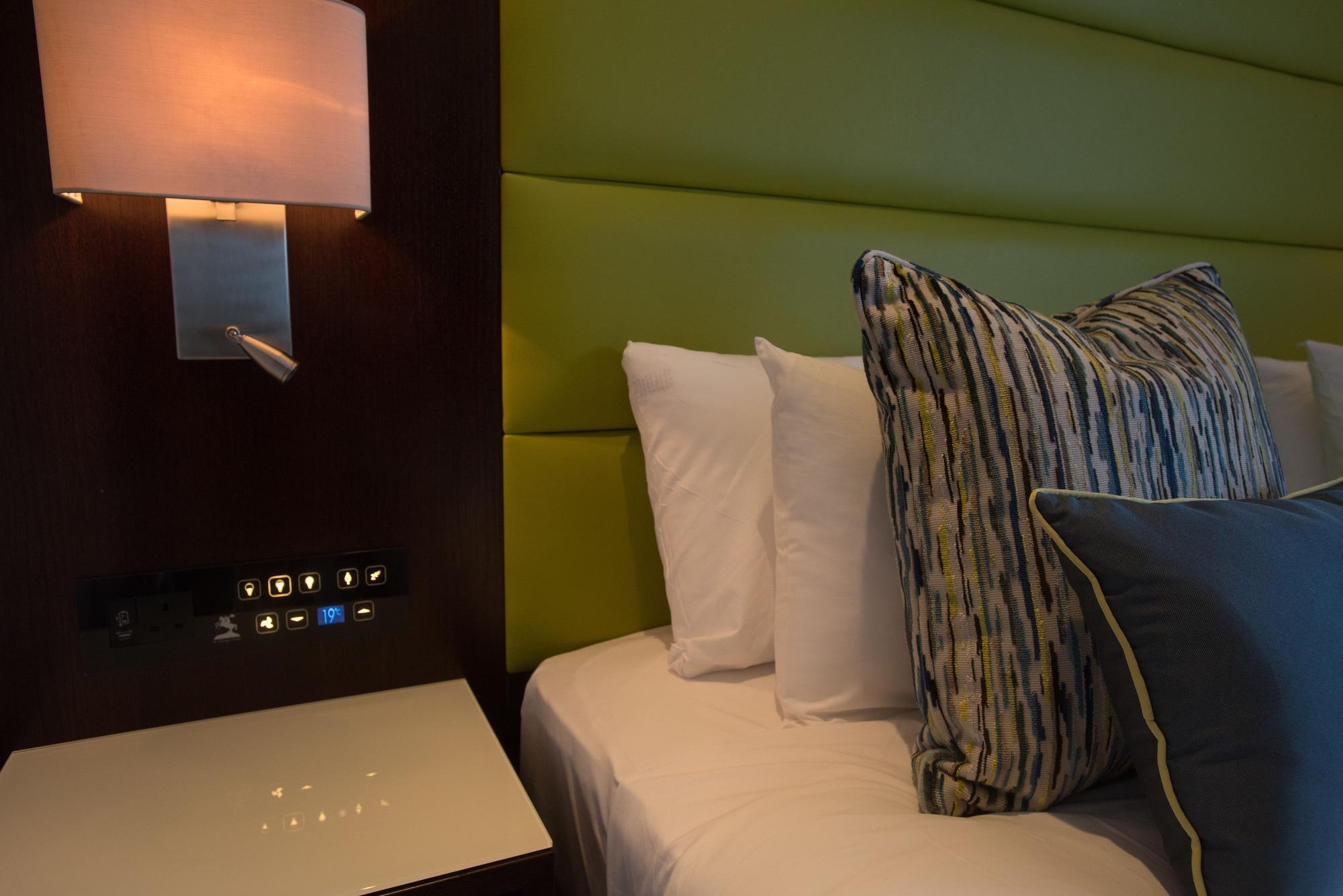 St George's - Wembley 4*